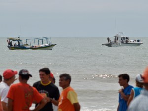 Illegal fishing boat captured off Prainha