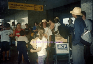 Amazonas teachers and students arriving in Fortaleza Jan 2002