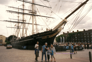 Being a tourist with Neu, Greenwich, London 2003