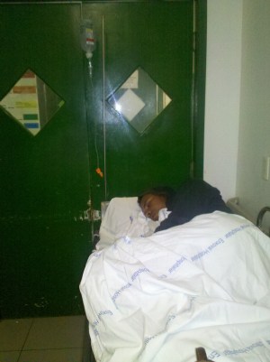 Neu's bed in the corridor Hospital Geral, Fortaleza.